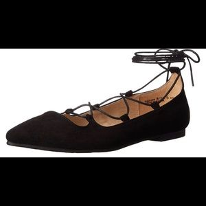 SALE‼️ BLACK FOREVER 21 STRAPY FLATS